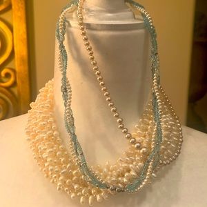 Pearls Pearls Pearls ( Bundle 3 necklaces )